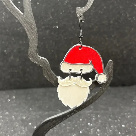 🎅✨ Santa Claus Christmas Dangle Earrings | Black Tone Accents 🖤 - Picture 4 of 5